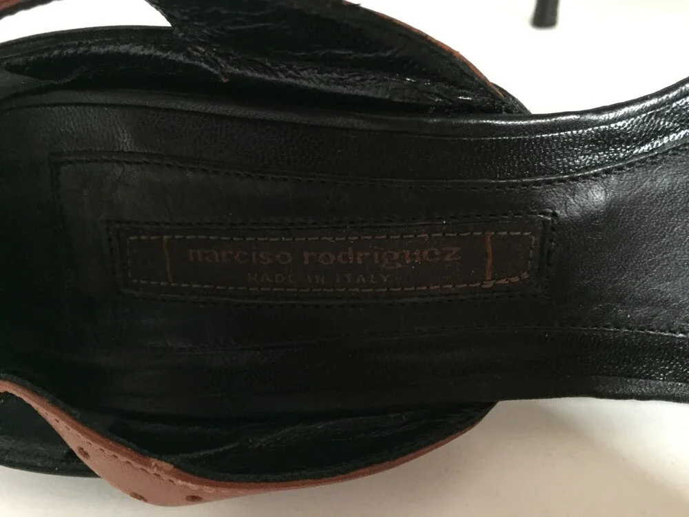 NWB. Beautiful Narciso Rodrigues  woman sandals. Made in. Italy. Size 6.